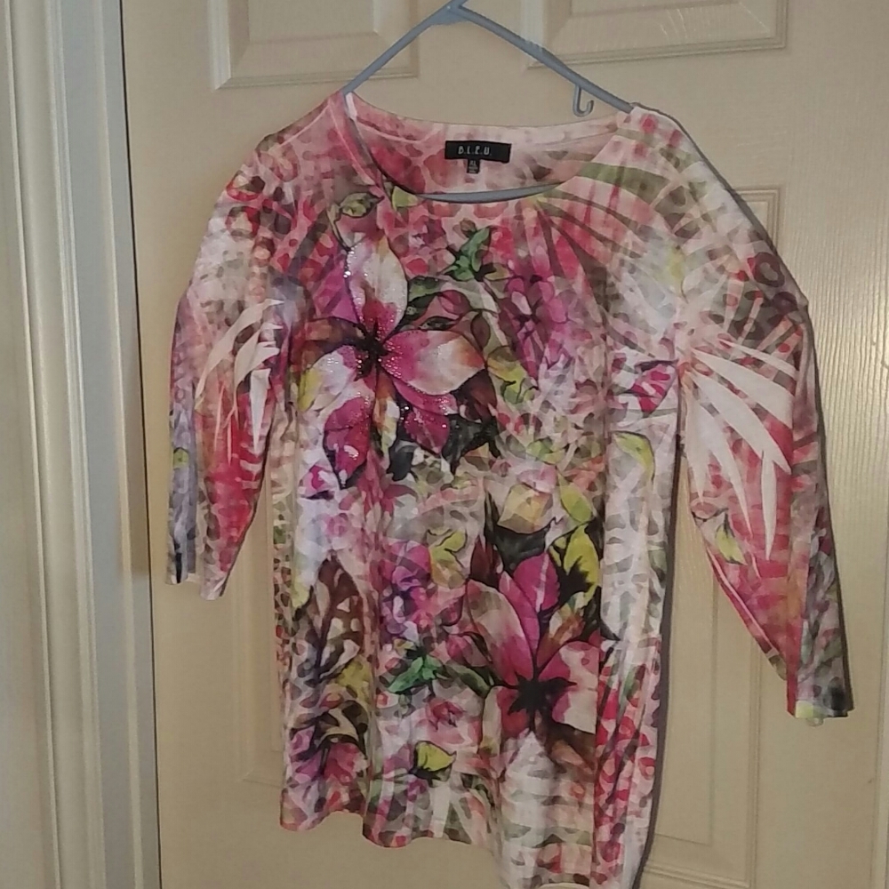 B.L.U.E. XL Womens Embellished Blouse